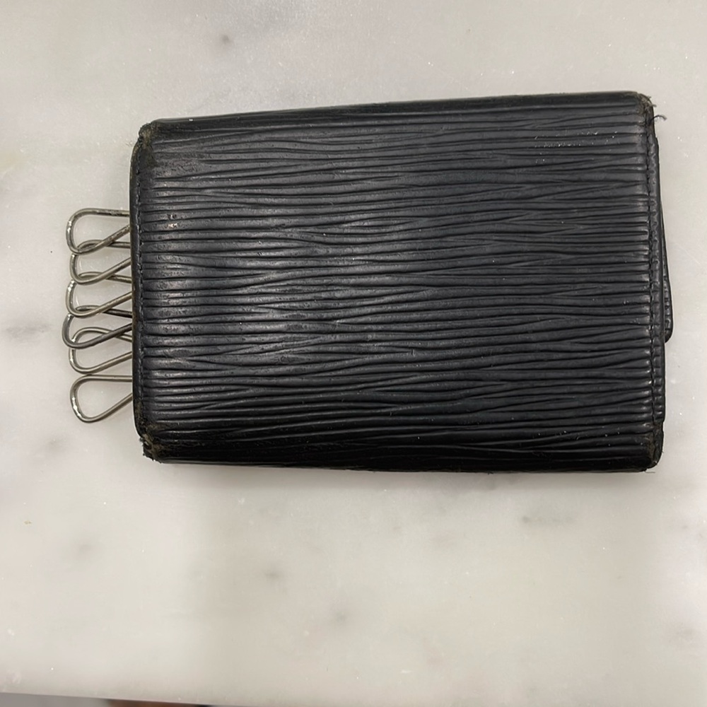 Louis Vuitton Epi Black Key Holder Snap Wallet GUC - Picture 3 of 7